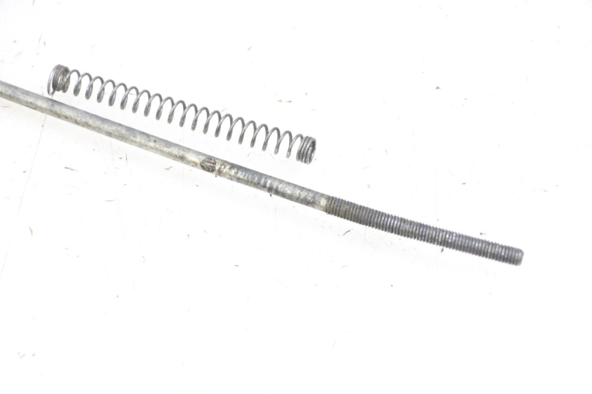 photo de LINKA HAMULCA TYLNEGO YAMAHA TTR 125 (2000 - 2020) - Szczegół części