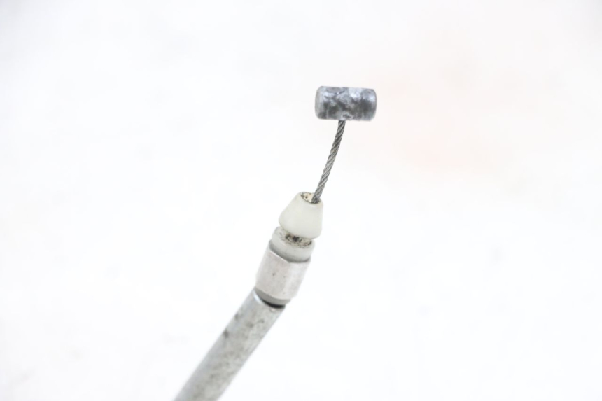 photo de LINKA OTWIERANIA SIEDZENIA SUZUKI DL V STROM 1000 (2002 - 2007) - Zoom stanu zużycia