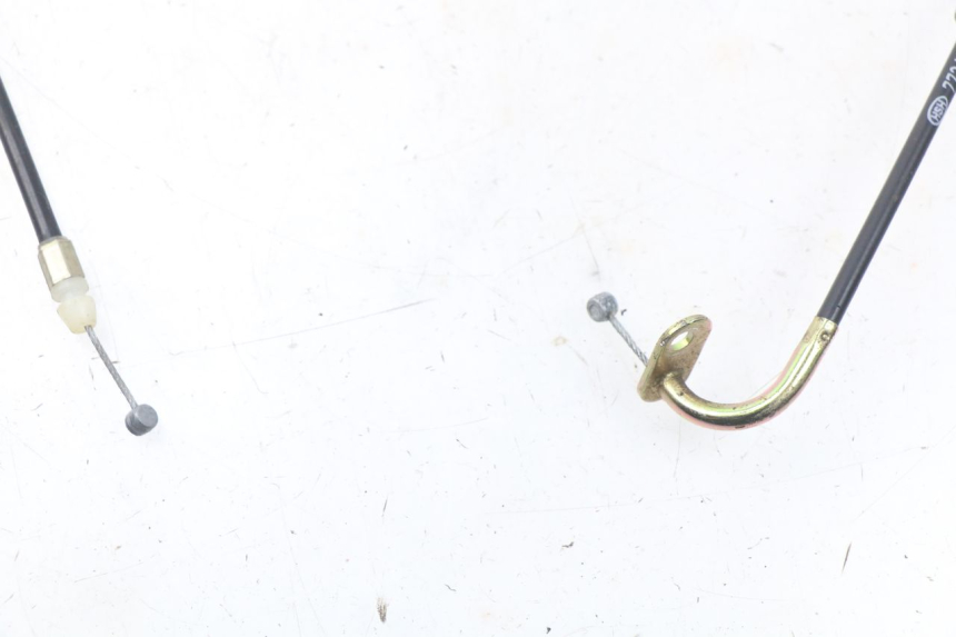 photo de LINKA OTWIERANIA SIEDZENIA SYM FIDDLE 3 III 50 (2014 - 2020) - Zoom stanu zużycia