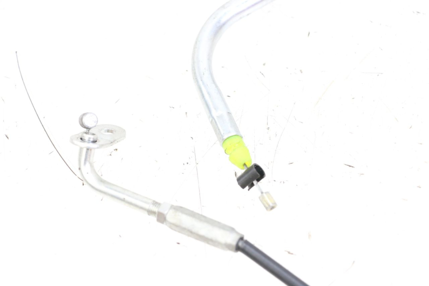 photo de LINKA OTWIERANIA SIEDZENIA PEUGEOT KISBEE 4T 50 (2018 - 2022) - Zbliżenie techniczne