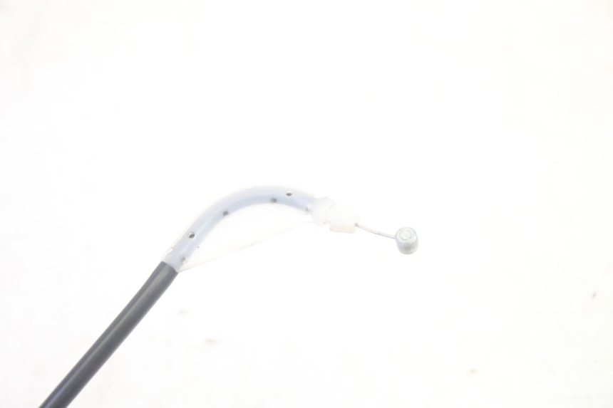 photo de LINKA OTWIERANIA SIEDZENIA YAMAHA TRICITY 300 (2020 - 2024) - Zbliżenie techniczne