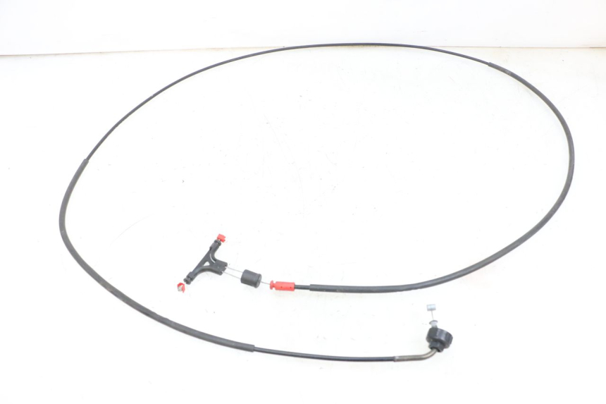 photo de LINKA OTWIERANIA SIEDZENIA YAMAHA XMAX X-MAX 125 (2006 - 2009) - Zbliżenie techniczne