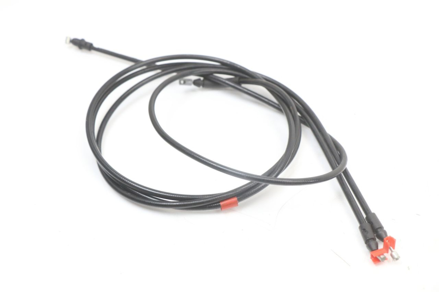 photo de LINKA OTWIERANIA SIEDZENIA PIAGGIO X10 125 (2012 - 2017) - Szczegół części