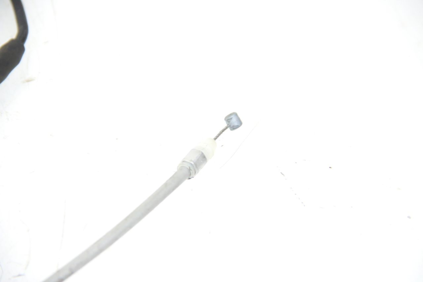 photo de LINKA OTWIERANIA SIEDZENIA YAMAHA XP T-MAX TMAX 500 (2004 - 2007) - Zbliżenie techniczne