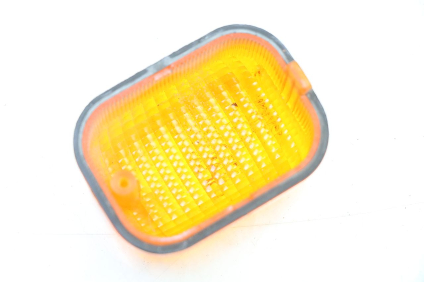 photo de Klosz kierunkowskazu tylnego lewego YAMAHA BW'S BWS 125 (2010 - 2013) - Zoom stanu zużycia