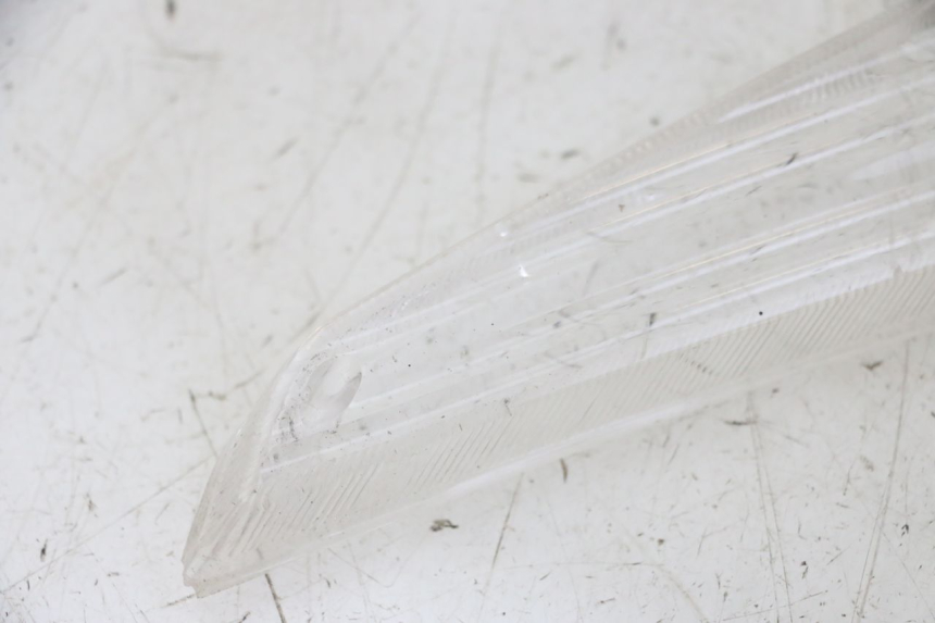 photo de Klosz kierunkowskazu przedniego prawego PEUGEOT VIVACITY NEW 2T 50 (2008 - 2017) - Oznaczenia i referencje