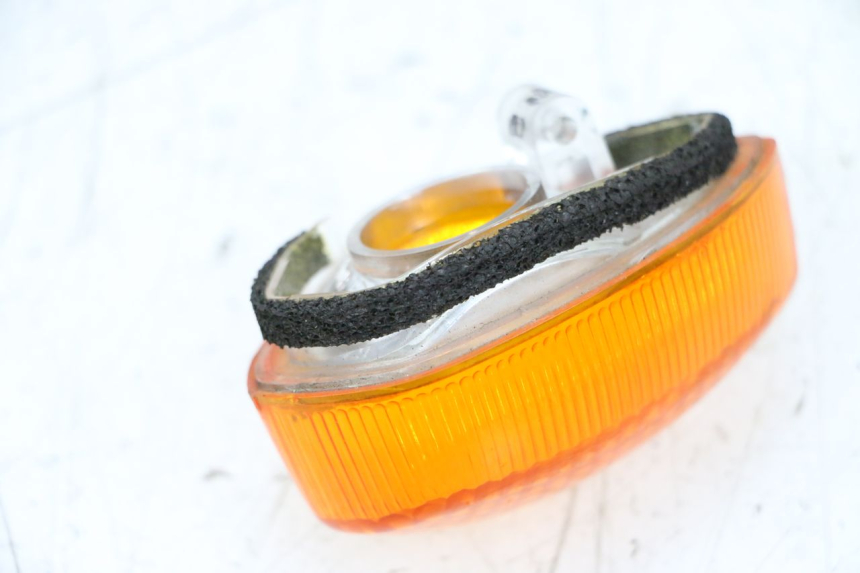 photo de Klosz kierunkowskazu przedniego lewego YAMAHA TDM ABS 900 (2002 - 2014) - Inny kąt widzenia