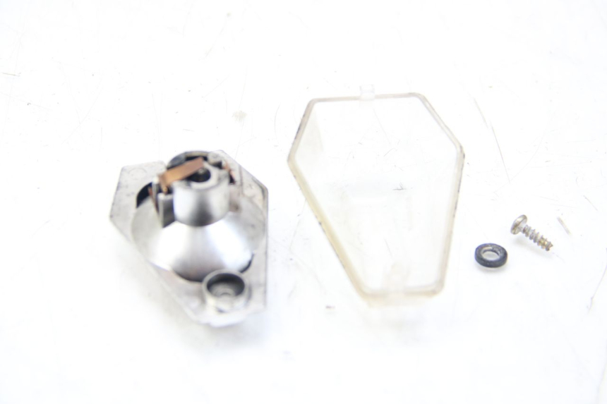 photo de Klosz kierunkowskazu przedniego lewego SYM WOLF SB 125 (2011 - 2018) - Szczegół części