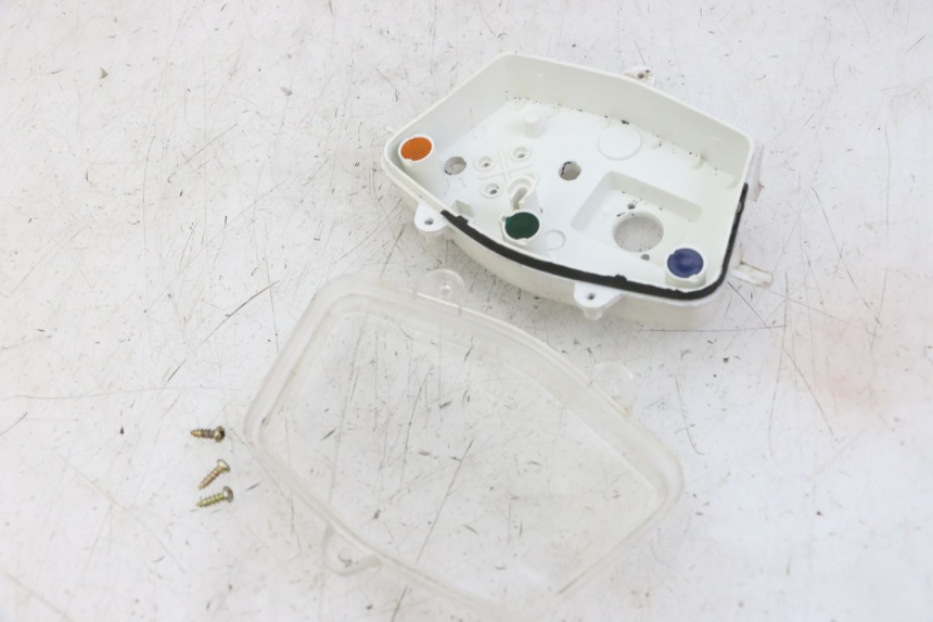 photo de Klosz licznika PEUGEOT KISBEE 4T 50 (2018 - 2022) - Stan powierzchni