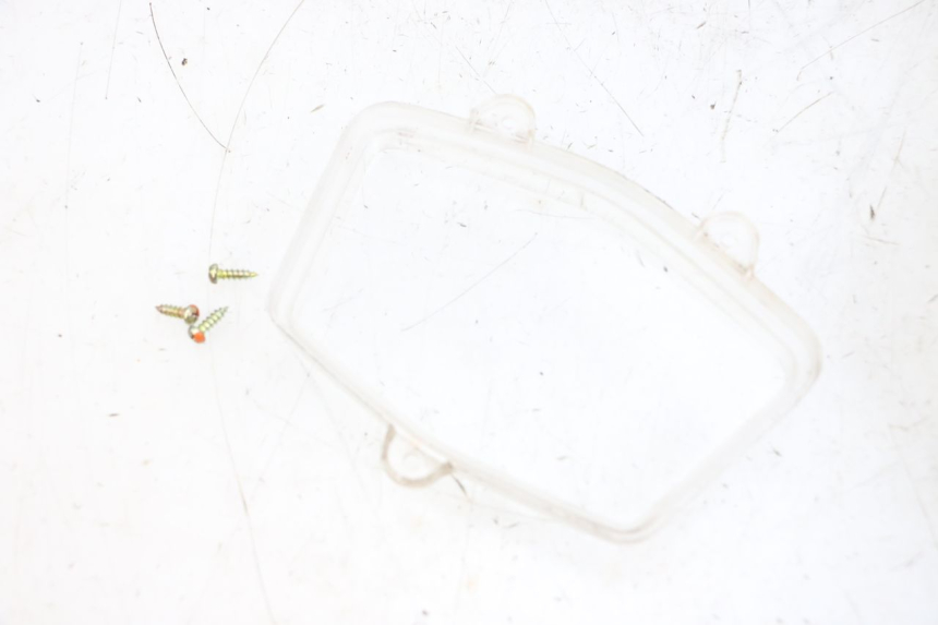 photo de Klosz licznika PEUGEOT KISBEE 4T 50 (2010 - 2017) - Zoom stanu zużycia