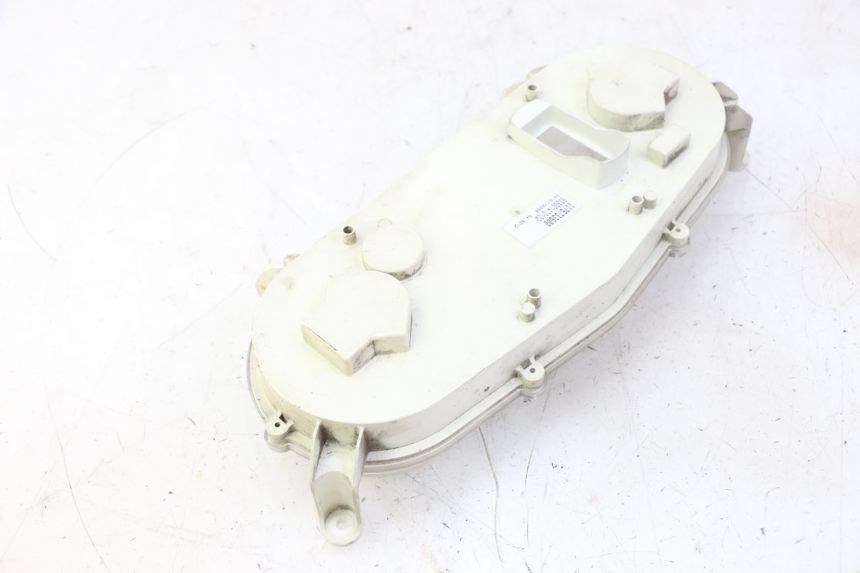 photo de Klosz licznika PEUGEOT SATELIS 250 (2006 - 2012) - Inny kąt widzenia