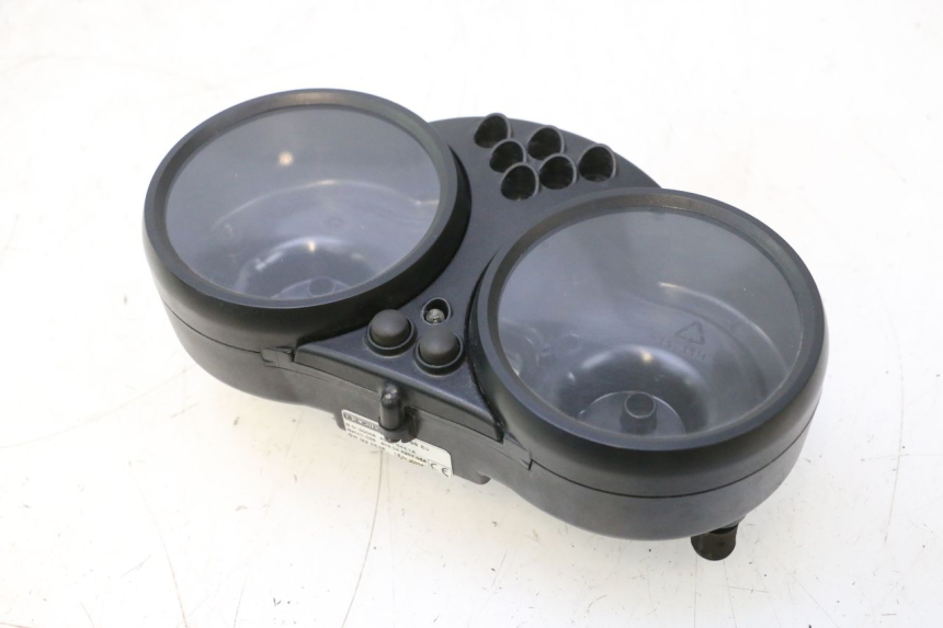 photo de SZKŁO LICZNIKA DUCATI SS IE DS CARENEE 1000 (2002 - 2006) - Zoom stanu zużycia