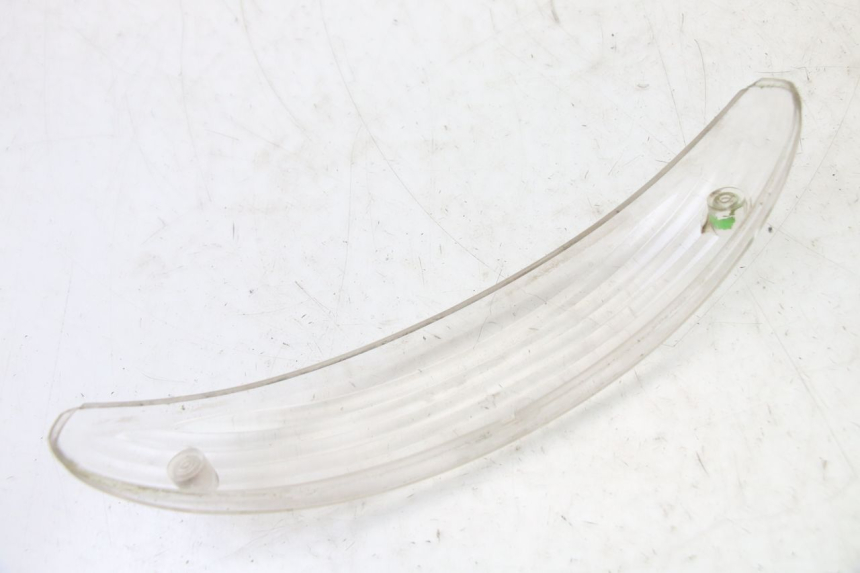 photo de Klosz tylnego światła PEUGEOT ELYSTAR 50 (2002 - 2014) - Zoom stanu zużycia