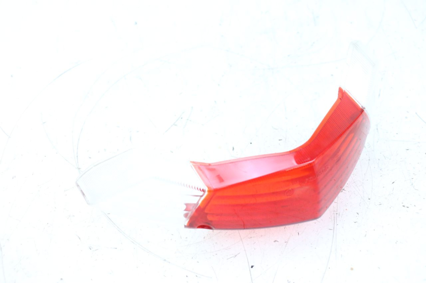 photo de Klosz tylnego światła PEUGEOT KISBEE 4T 50 (2018 - 2022) - Punkty mocowania