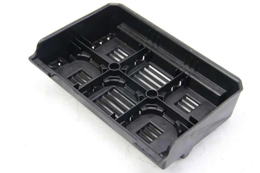 photo de OSŁONA AKUMULATORA PEUGEOT E-VIVACITY 1 (2012 - 2018) - Zoom stanu zużycia