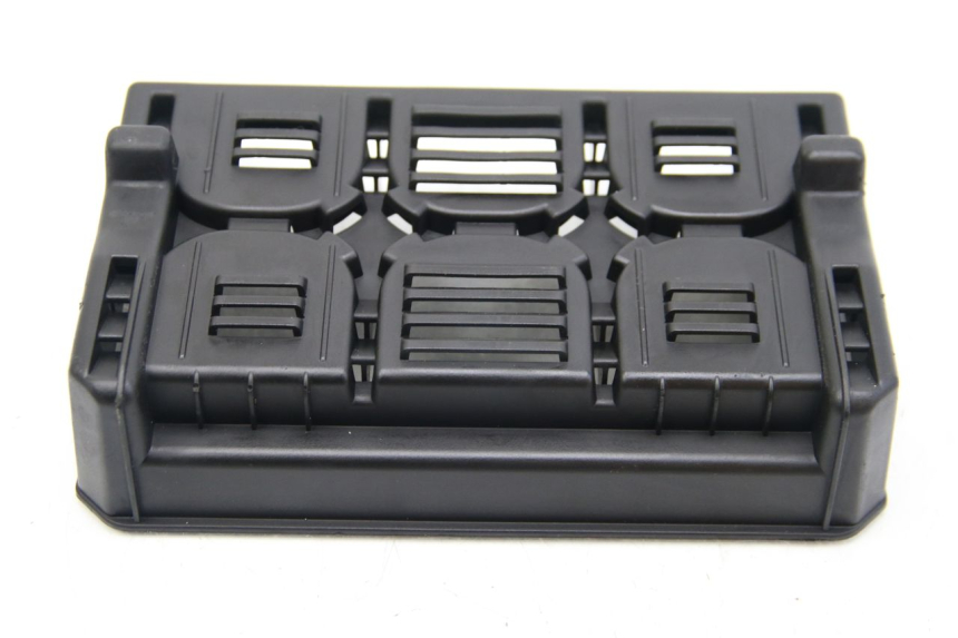 photo de OSŁONA AKUMULATORA PEUGEOT E-VIVACITY 1 (2012 - 2018) - Punkty mocowania