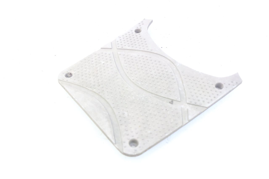 photo de OSŁONA AKUMULATORA SYM FIDDLE 2 125 (2010 - 2013) - Zoom stanu zużycia