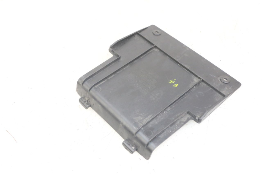 photo de OSŁONA AKUMULATORA SYM FIDDLE 3 III 125 (2014 - 2020) - Zoom stanu zużycia