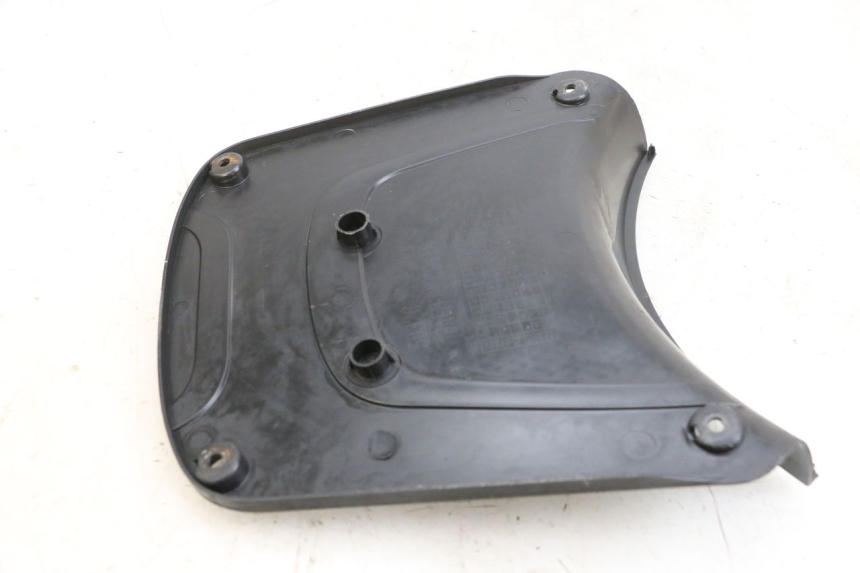 photo de OSŁONA AKUMULATORA SYM FIDDLE 3 III 125 (2014 - 2020) - Inny kąt widzenia