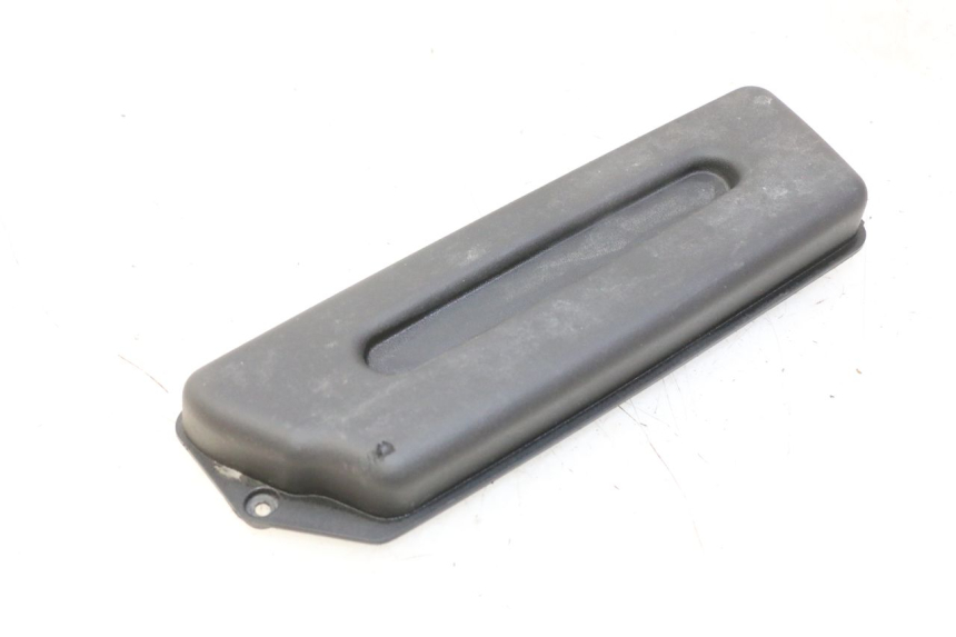 photo de OSŁONA AKUMULATORA PIAGGIO FLY 2T 50 (2004 - 2017) - Szczegół części