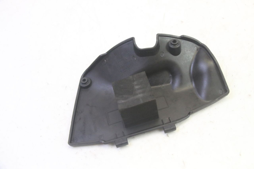 photo de OSŁONA AKUMULATORA PIAGGIO FLY 4T 50 (2013 - 2017) - Zoom stanu zużycia