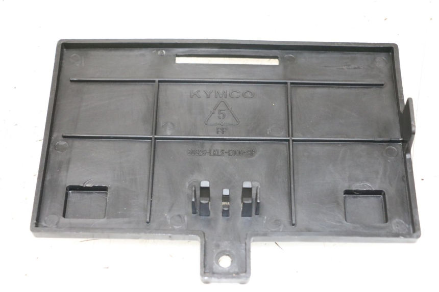 photo de OSŁONA AKUMULATORA KYMCO K-PW K-PIPE 50 (2012 - 2017) - Szczegół części