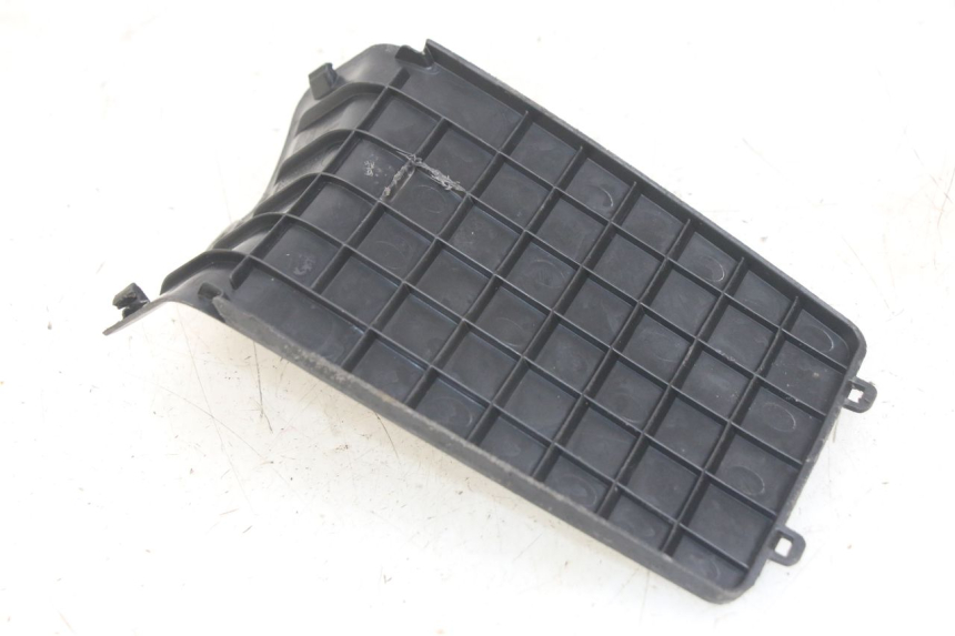 photo de OSŁONA AKUMULATORA PEUGEOT KISBEE 4T 50 (2010 - 2017) - Szczegół części