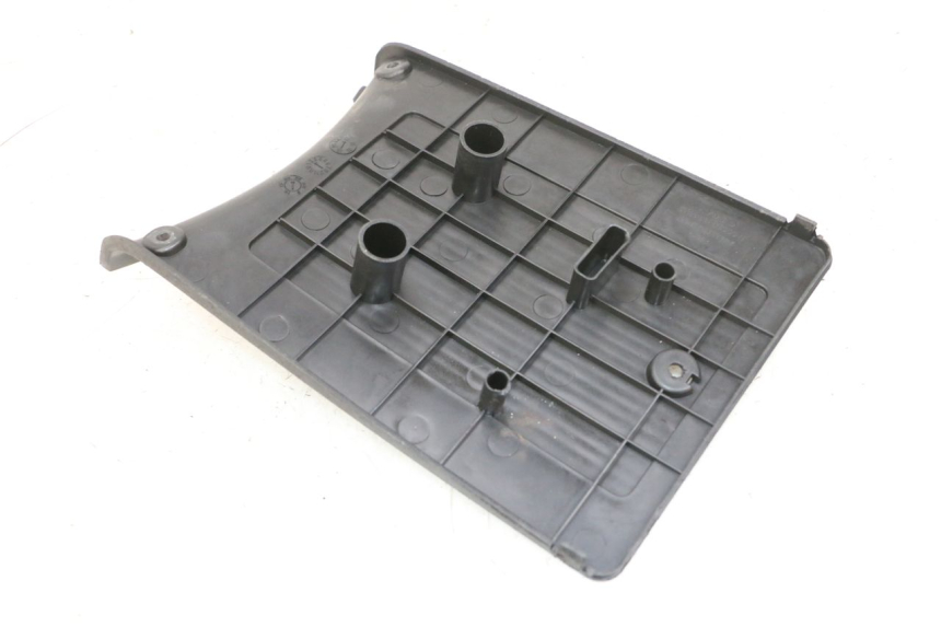 photo de OSŁONA AKUMULATORA KYMCO LIKE 125 (2009 - 2016) - Inny kąt widzenia