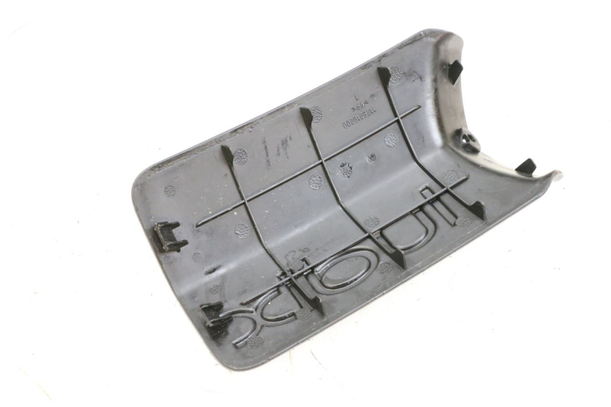 photo de OSŁONA AKUMULATORA PEUGEOT LUDIX 50 (2005 - 2007) - Zoom stanu zużycia