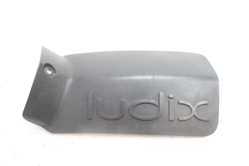photo de OSŁONA AKUMULATORA PEUGEOT LUDIX 50 (2005 - 2007) - Widok główny
