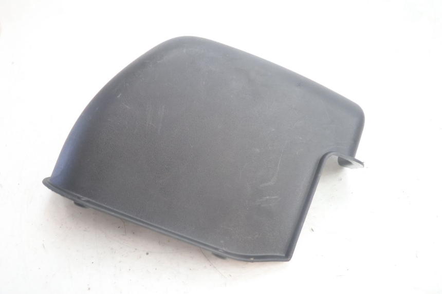 photo de OSŁONA AKUMULATORA PIAGGIO MP3 500 (2011 - 2015) - Zoom stanu zużycia