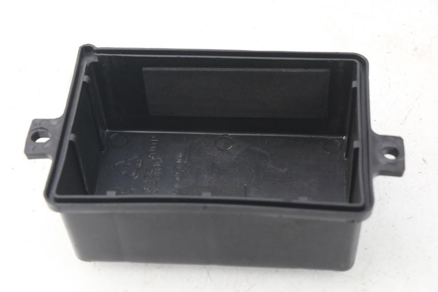 photo de OSŁONA AKUMULATORA SYM ORBIT III 3 4T 50 (2018 - 2021) - Zoom stanu zużycia