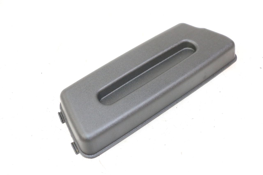 photo de OSŁONA AKUMULATORA PIAGGIO FLY 2T 50 (2004 - 2017) - Widok główny