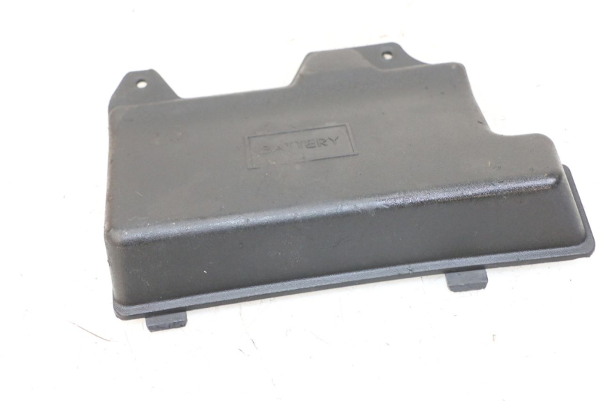 photo de OSŁONA AKUMULATORA PIAGGIO ZIP 4T 50 (2018 - 2020) - Zoom stanu zużycia