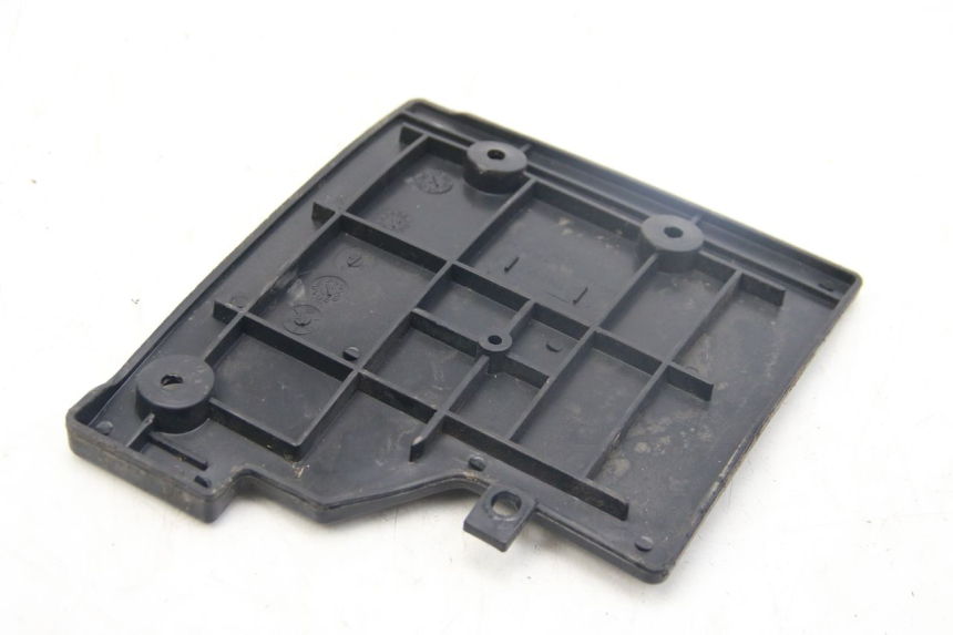 photo de OSŁONA AKUMULATORA TNT MOTOR ROMA 10' 4T 50 (2019 - 2022) - Zoom stanu zużycia