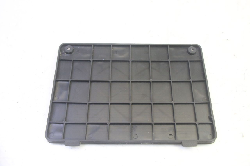 photo de OSŁONA AKUMULATORA JM MOTORS SANTANA EVO 50 (2024 - 2026) - Zoom stanu zużycia