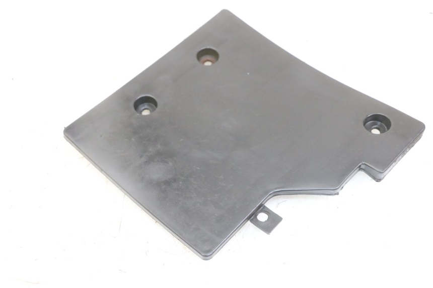 photo de OSŁONA AKUMULATORA TNT MOTOR ROMA 10' 4T 50 (2019 - 2022) - Zoom stanu zużycia