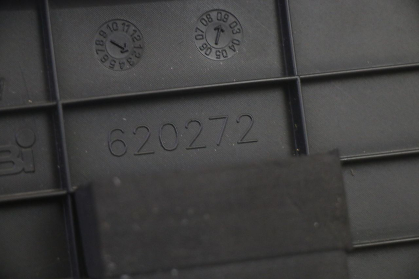 photo de OSŁONA AKUMULATORA PIAGGIO XEVO - X EVO 125 (2007 - 2017) - Widok ogólny