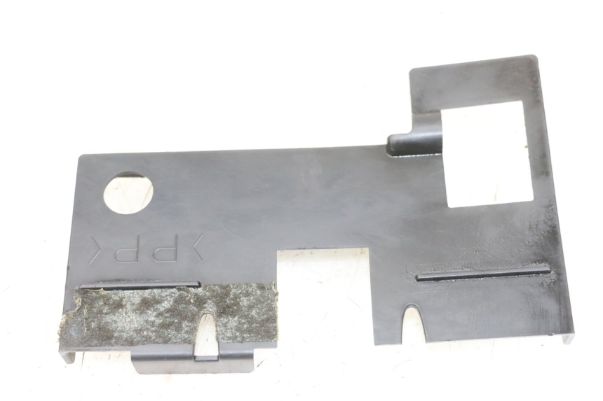 photo de OSŁONA AKUMULATORA YAMAHA XJ6 ABS 600 (2008 - 2016) - Zoom stanu zużycia