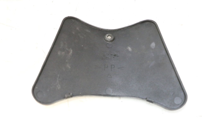 photo de OSŁONA AKUMULATORA YAMAHA YP MAJESTY 125 (2002 - 2006) - Inny kąt widzenia
