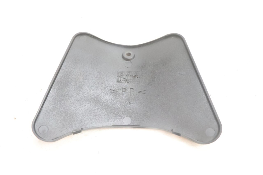 photo de OSŁONA AKUMULATORA YAMAHA YP MAJESTY 125 (2002 - 2006) - Inny kąt widzenia