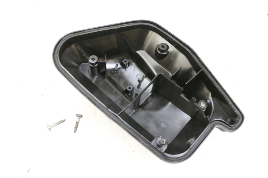 photo de OSŁONA SKRZYNI FILTRA POWIETRZA MBK BOOSTER SPIRIT 50 (2004 - 2017) - Szczegół części