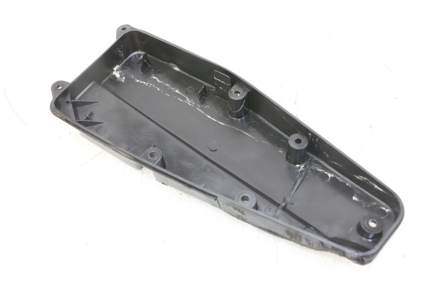 photo de OSŁONA SKRZYNI FILTRA POWIETRZA GOES WIKI 125 (2010 - 2015) - Szczegół części