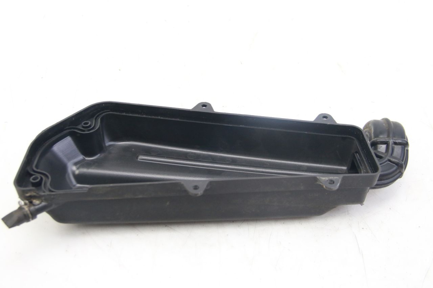 photo de OSŁONA SKRZYNI FILTRA POWIETRZA SYM JET 4 4T 50 (2018 - 2021) - Zbliżenie techniczne