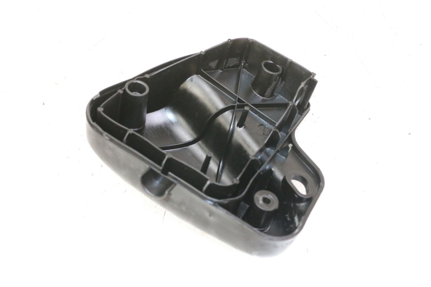 photo de OSŁONA SKRZYNI FILTRA POWIETRZA PEUGEOT ELYSTAR 50 (2002 - 2014) - Zoom stanu zużycia