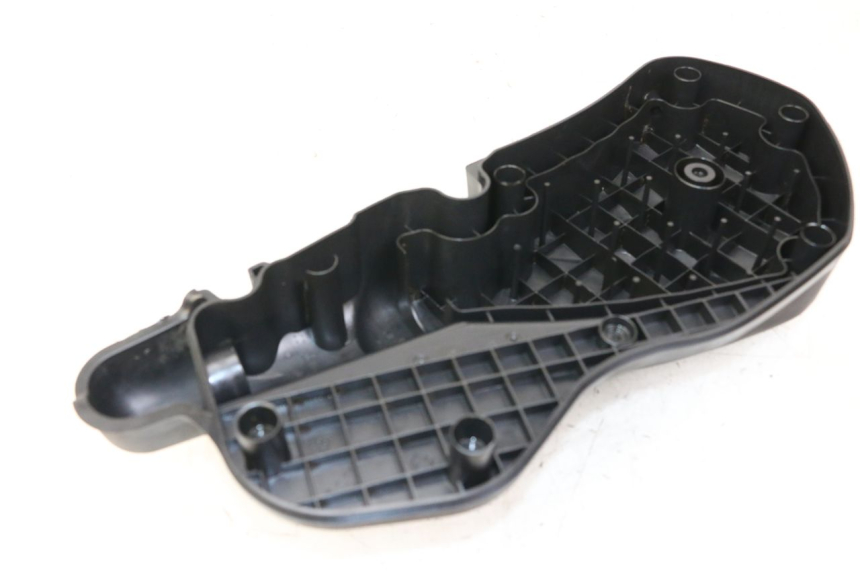 photo de OSŁONA SKRZYNI FILTRA POWIETRZA PIAGGIO MP3 LT 400 (2007 - 2012) - Szczegół części