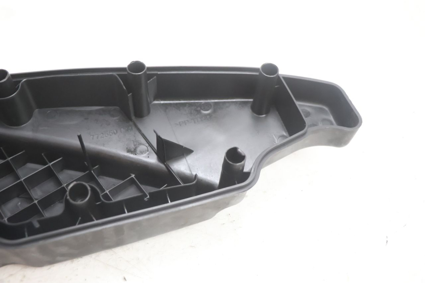 photo de OSŁONA SKRZYNI FILTRA POWIETRZA PEUGEOT SATELIS 125 (2013 - 2018) - Część sprawdzona