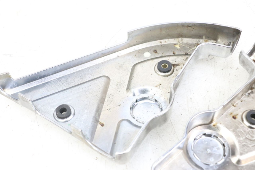 photo de OSŁONA BOCZNA RAMY HYOSUNG GV AQUILA 125 (2000 - 2009) - Zoom stanu zużycia