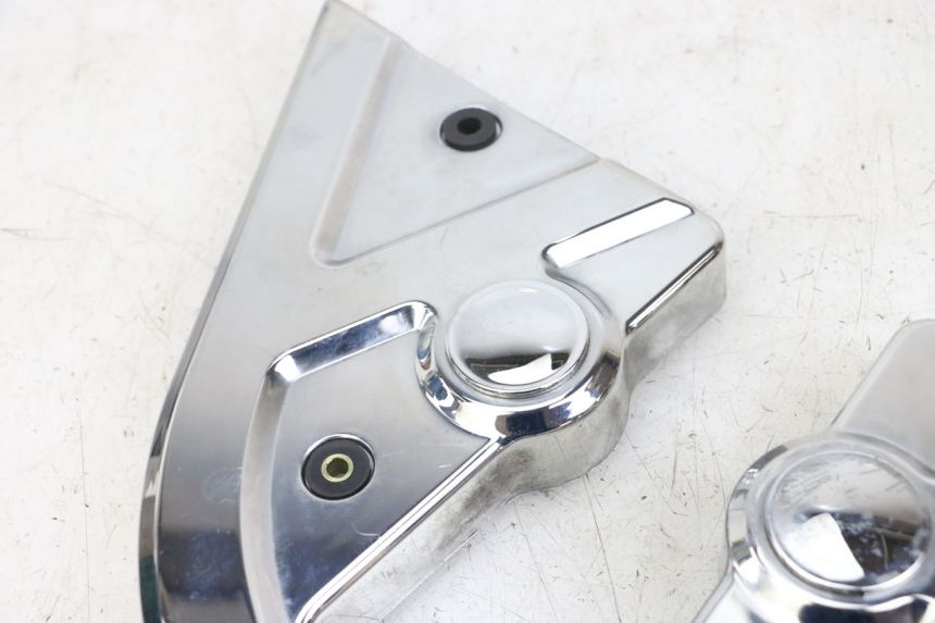 photo de OSŁONA BOCZNA RAMY HYOSUNG GV AQUILA 125 (2000 - 2009) - Zbliżenie techniczne