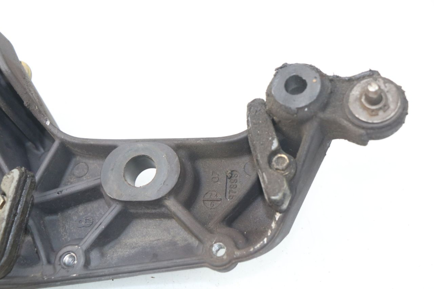 photo de OSŁONA BOCZNA RAMY MV AGUSTA BRUTALE R WALLY 910 (2008 - 2008) - Inny kąt widzenia